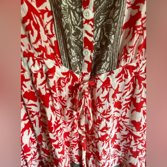 Free People Gardenia Combo Red White Floral Medallion Print Resort Romper Size S - Picture 8 of 11
